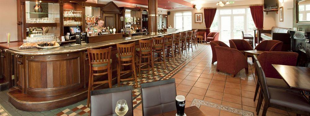 Riverside Park Hotel Macroom Eksteriør billede